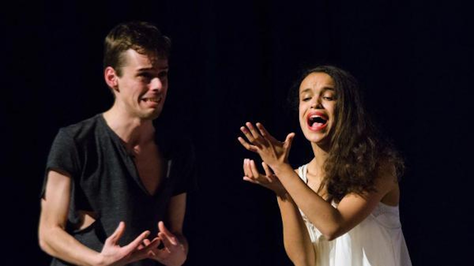 'Azen' - Campus Toneel Sarah Torbeyns 1